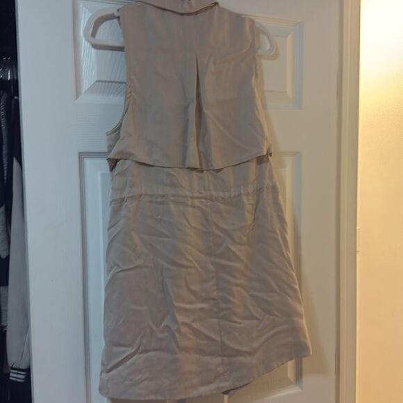 BB Dakota Bomber Vest - NWT - Size XS - Tan Sleeveless Vest w Iside Tie Closure - Picture 6 of 6